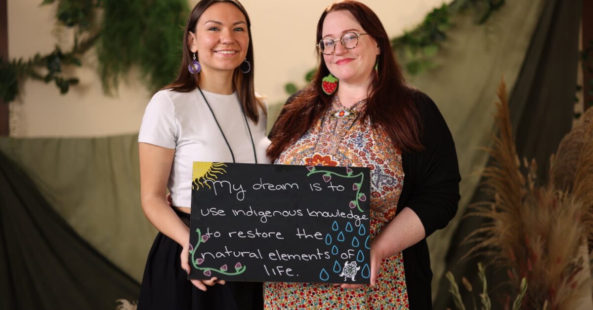 Sheniah and Rachel-min