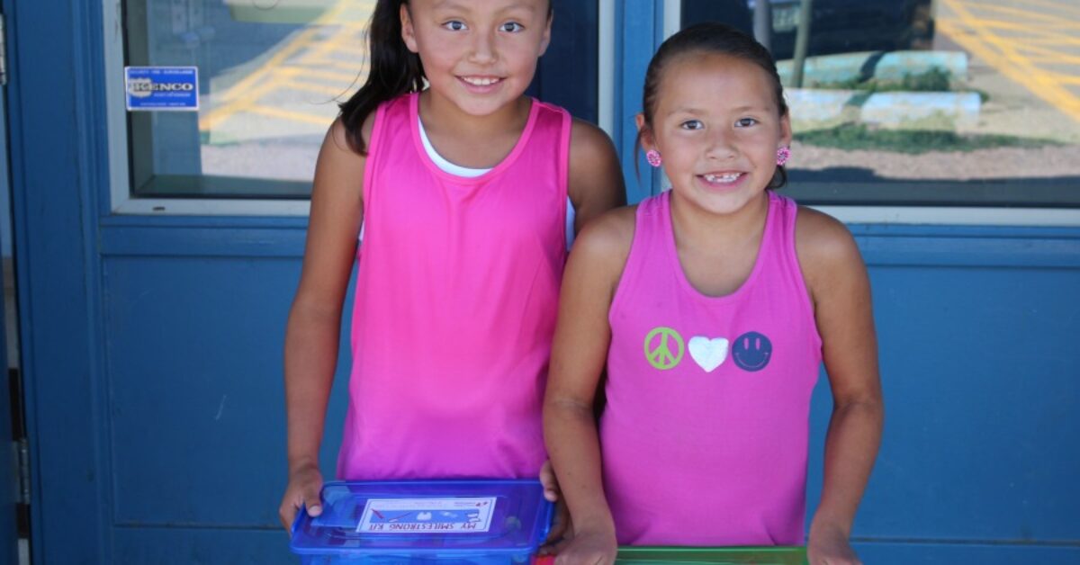 17_193_B&GCNCN 16 RS Smile Strong Girls