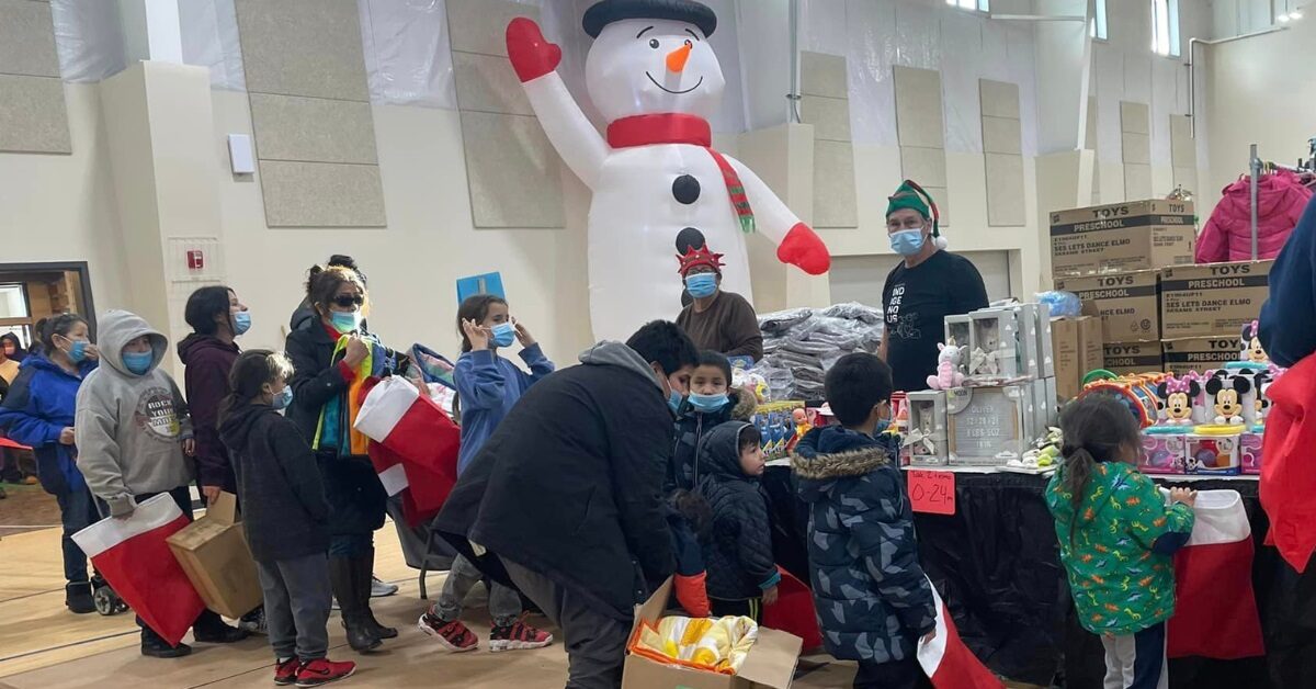 Santa arrived on Pine Ridge bringing thousands of toys and hundreds of food boxes, despite winter storms